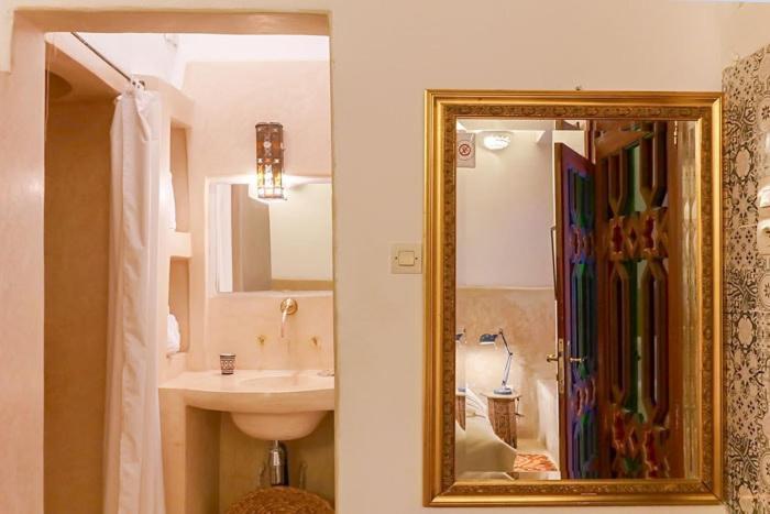 Boutique Hotel Riad Almoulouk マラケシュ 部屋 写真